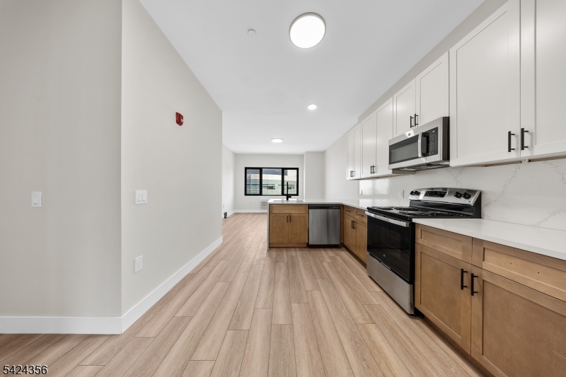 87 Mary Street Paterson NJ 07503