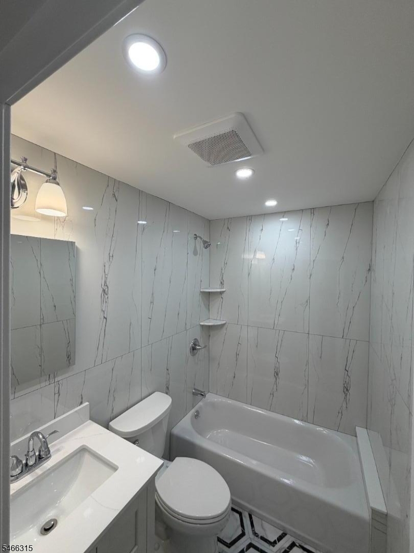 114 Brighton Avenue Belleville NJ 07109