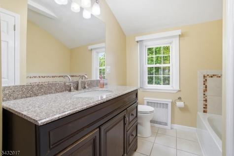 43 Oakland Avenue West Caldwell NJ 07006