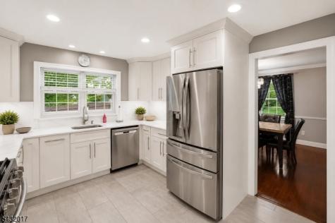 43 Oakland Avenue West Caldwell NJ 07006