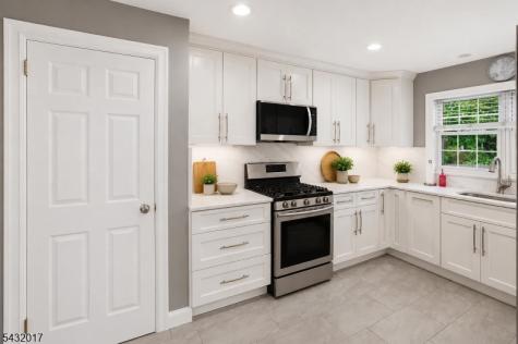 43 Oakland Avenue West Caldwell NJ 07006