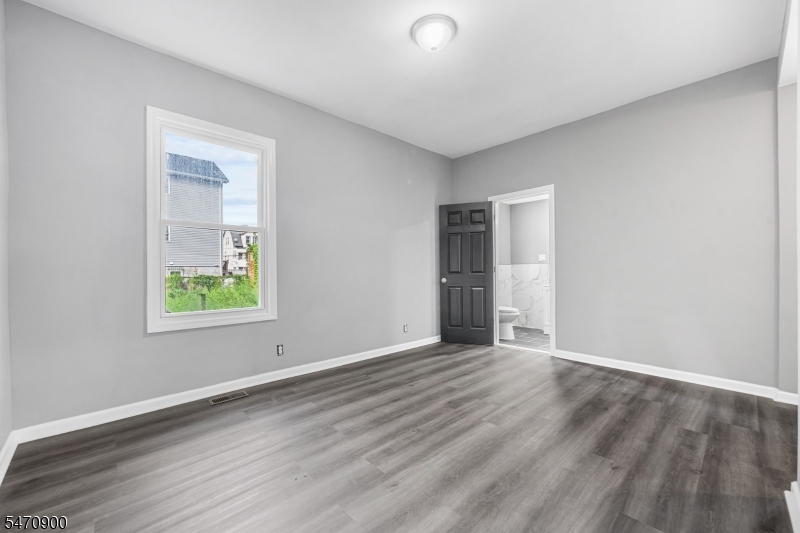 304 Ridgewood Avenue Newark NJ 07112