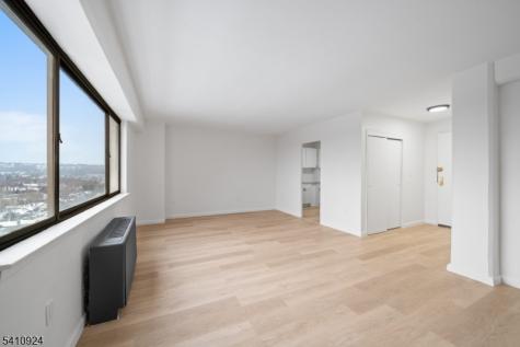 275 Prospect Street East Orange NJ 07017