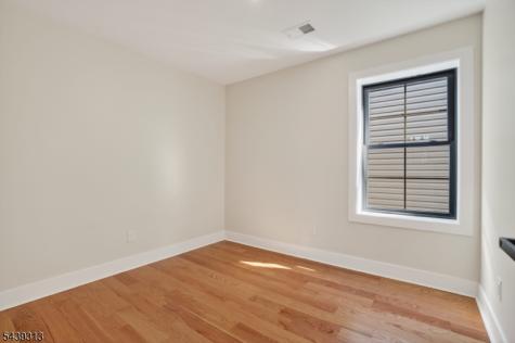 747 S 11th Street Newark NJ 07103