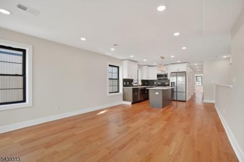 747 S 11th Street Newark NJ 07103