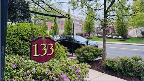 133 Summit Avenue Summit NJ 07901