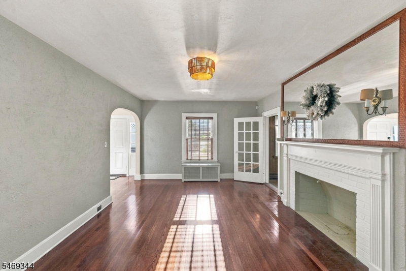 214 Coeyman Avenue Nutley NJ 07110