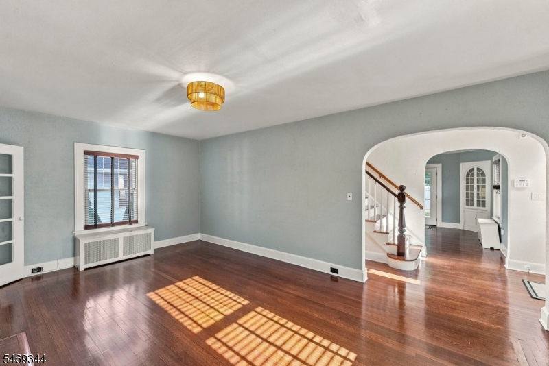 214 Coeyman Avenue Nutley NJ 07110