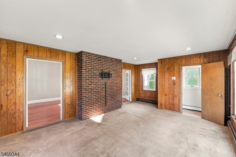 214 Coeyman Avenue Nutley NJ 07110