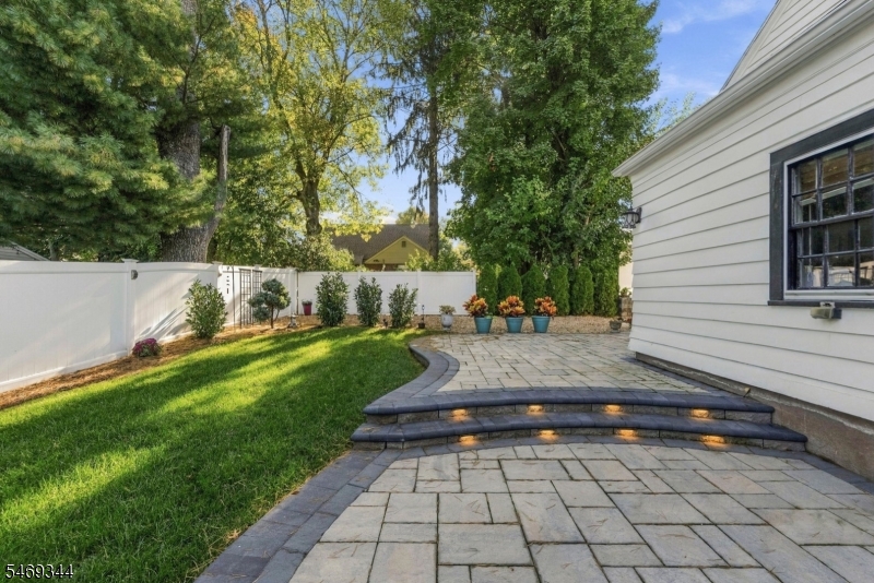 214 Coeyman Avenue Nutley NJ 07110