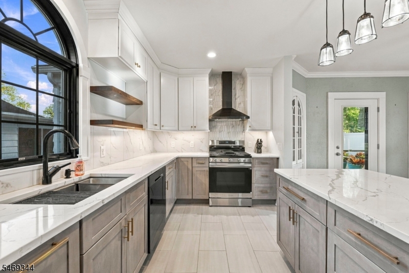 214 Coeyman Avenue Nutley NJ 07110