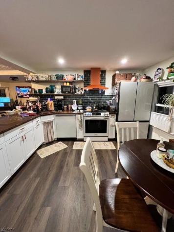 39 Midland Avenue Montclair NJ 07042