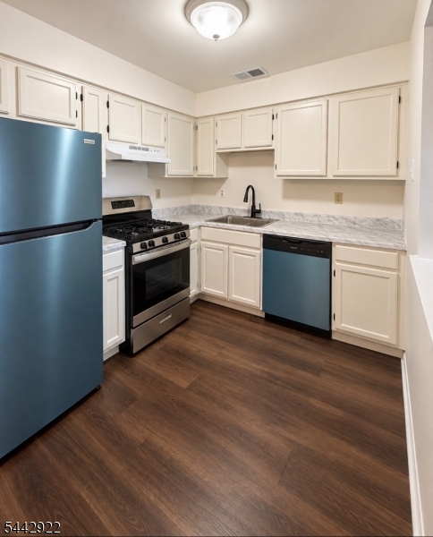 327 Waterford Drive Edison NJ 08817