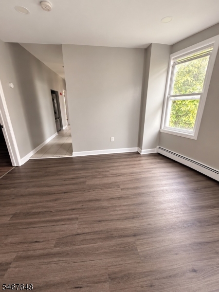 252 4TH Street Newark NJ 07107