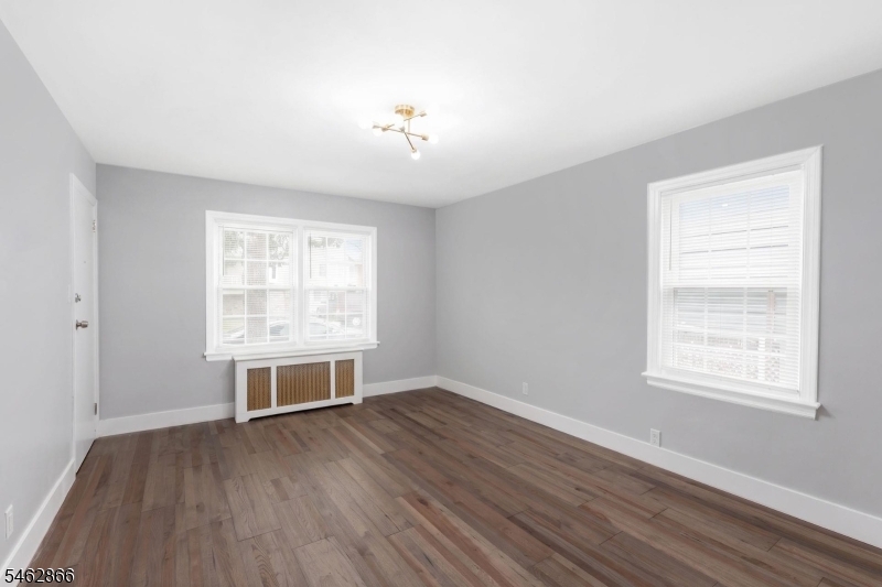32 Kelly Parkway Bayonne NJ 07002