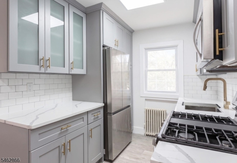 32 Kelly Parkway Bayonne NJ 07002