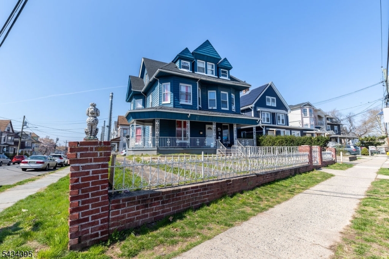 300 1ST Avenue Elizabeth NJ 07206