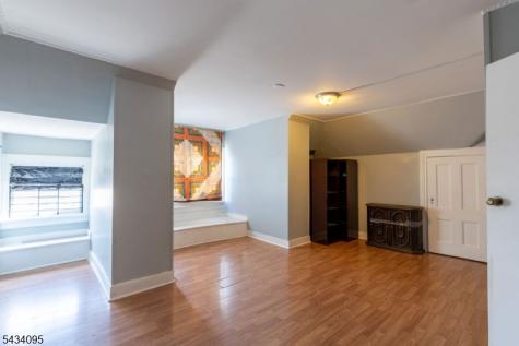 300 1ST Avenue Elizabeth NJ 07206