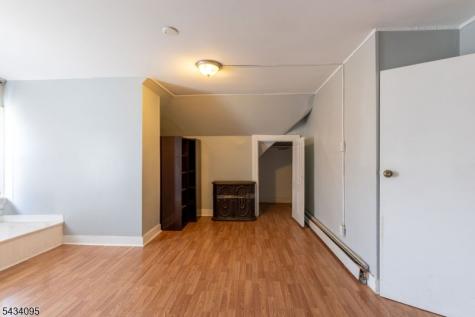 300 1ST Avenue Elizabeth NJ 07206