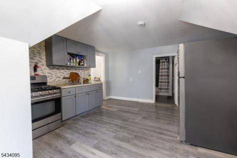 300 1ST Avenue Elizabeth NJ 07206