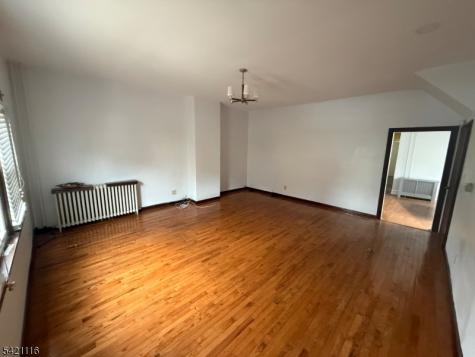 138 Stuyvesant Avenue Newark NJ 07106