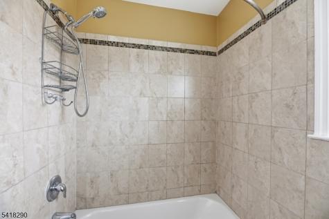 105 Peabody Place Newark NJ 07104
