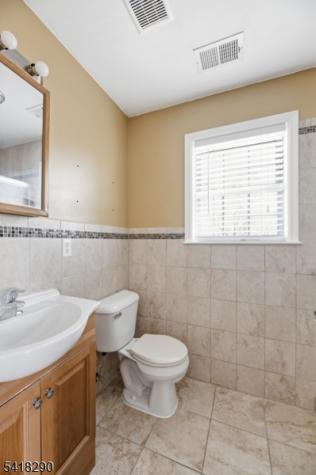 105 Peabody Place Newark NJ 07104