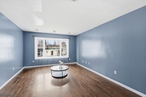 105 Peabody Place Newark NJ 07104