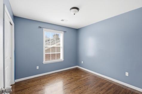 105 Peabody Place Newark NJ 07104