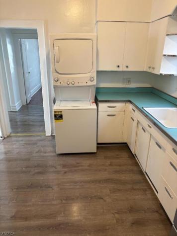 30 Underwood Street Newark NJ 07106