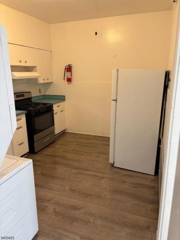 30 Underwood Street Newark NJ 07106
