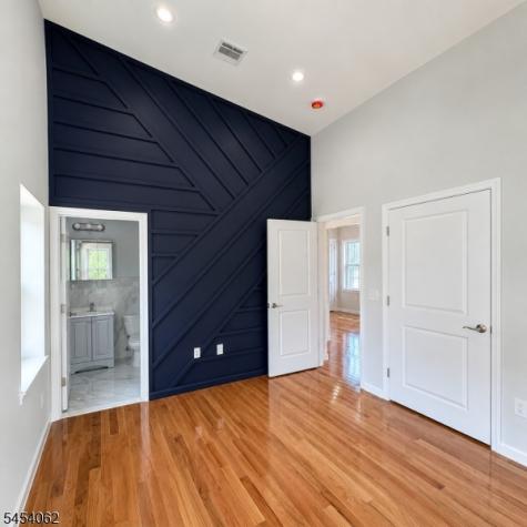 627 Thomas Blvd, Apt 2 East Orange NJ 07017