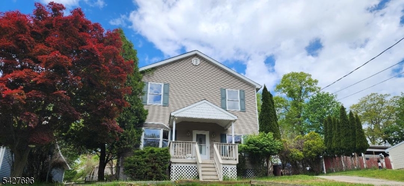 306 Nariticong Avenue Hopatcong NJ 07843