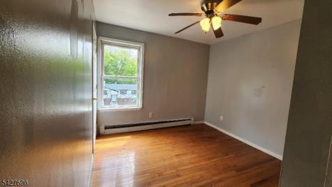 306 Nariticong Avenue Hopatcong NJ 07843