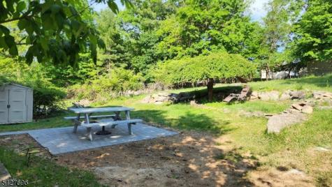 306 Nariticong Avenue Hopatcong NJ 07843