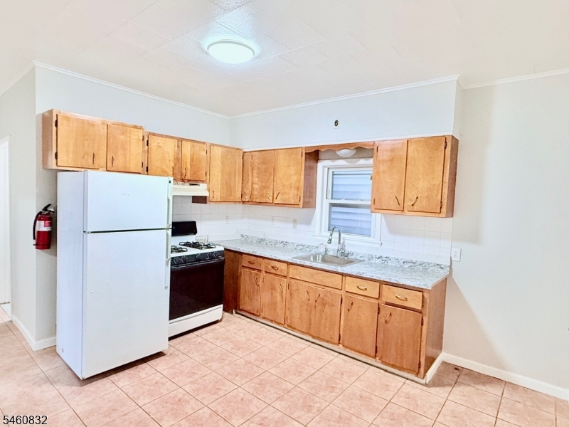 17 Spencer Street Elizabeth NJ 07202