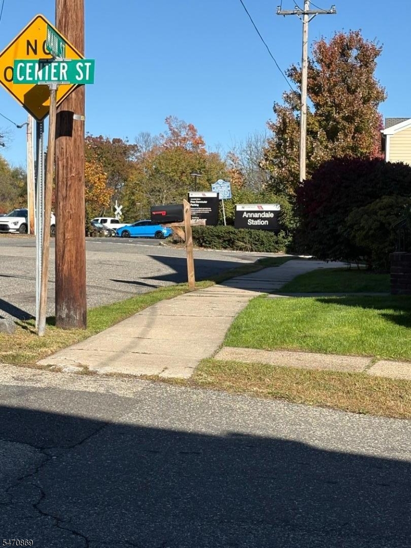 17 Main Street Clinton NJ 08801