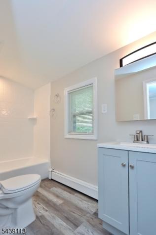 4 Village Place Jefferson NJ 07438
