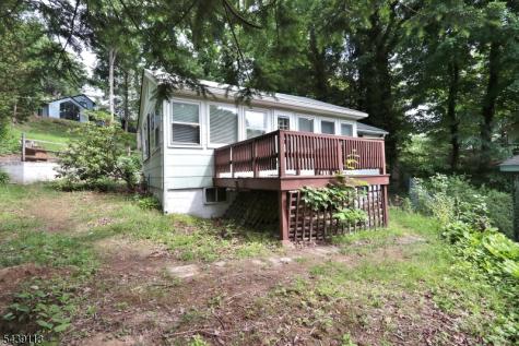 4 Village Place Jefferson NJ 07438