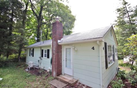 4 Village Place Jefferson NJ 07438