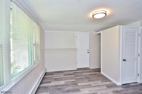 4 Village Place Jefferson NJ 07438