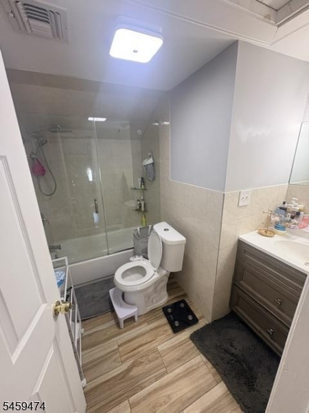 222 Boston Avenue Hillside NJ 07205