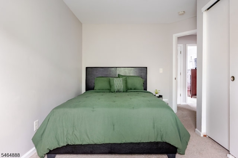 194 N Grove Street East Orange NJ 07017