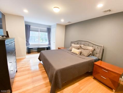 6 Moiyas Road Wayne NJ 07470