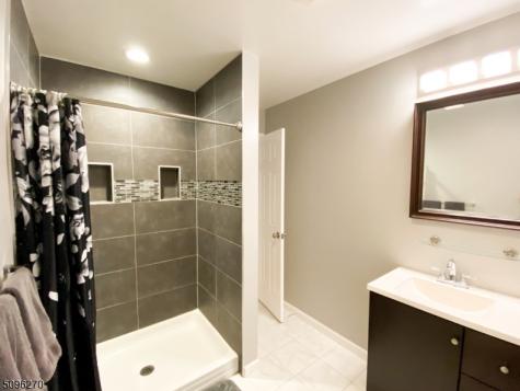 6 Moiyas Road Wayne NJ 07470