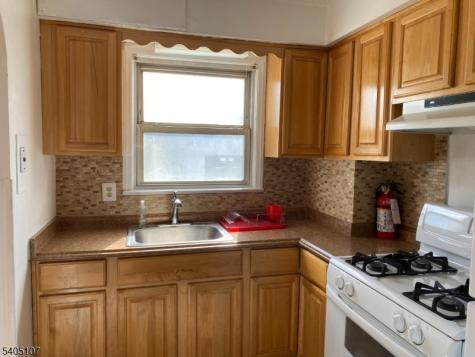 2612 Whittier Place Union NJ 07083