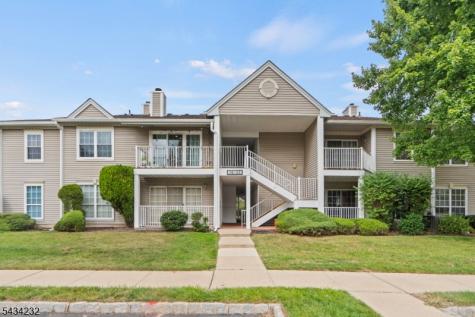 24 Amberly Court Franklin NJ 08823