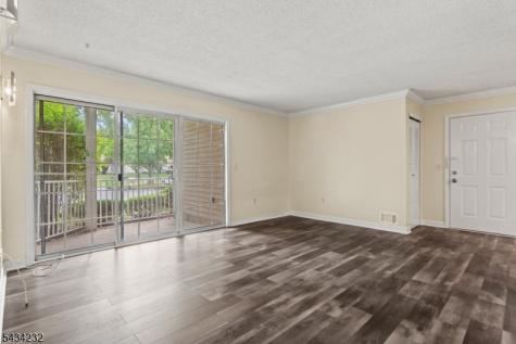 24 Amberly Court Franklin NJ 08823
