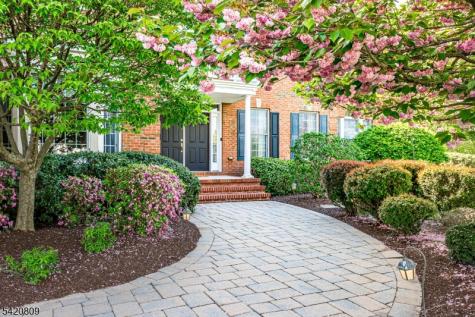 5 Erin Court South Brunswick NJ 08824