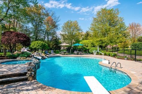 5 Erin Court South Brunswick NJ 08824